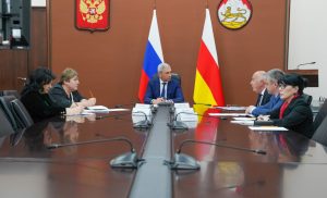 Борис Джанаев принял участие в заседании Межведомственной комиссии по снижению уровня неформальной занятости в СКФО