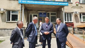 Северную Осетию с рабочим визитом посетил главный внештатный онколог Минздрава России Андрей Каприн