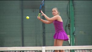 В Северной Осетии набирает популярность большой теннис: очередную награду с престижного турнира привезла Нина Созаонова