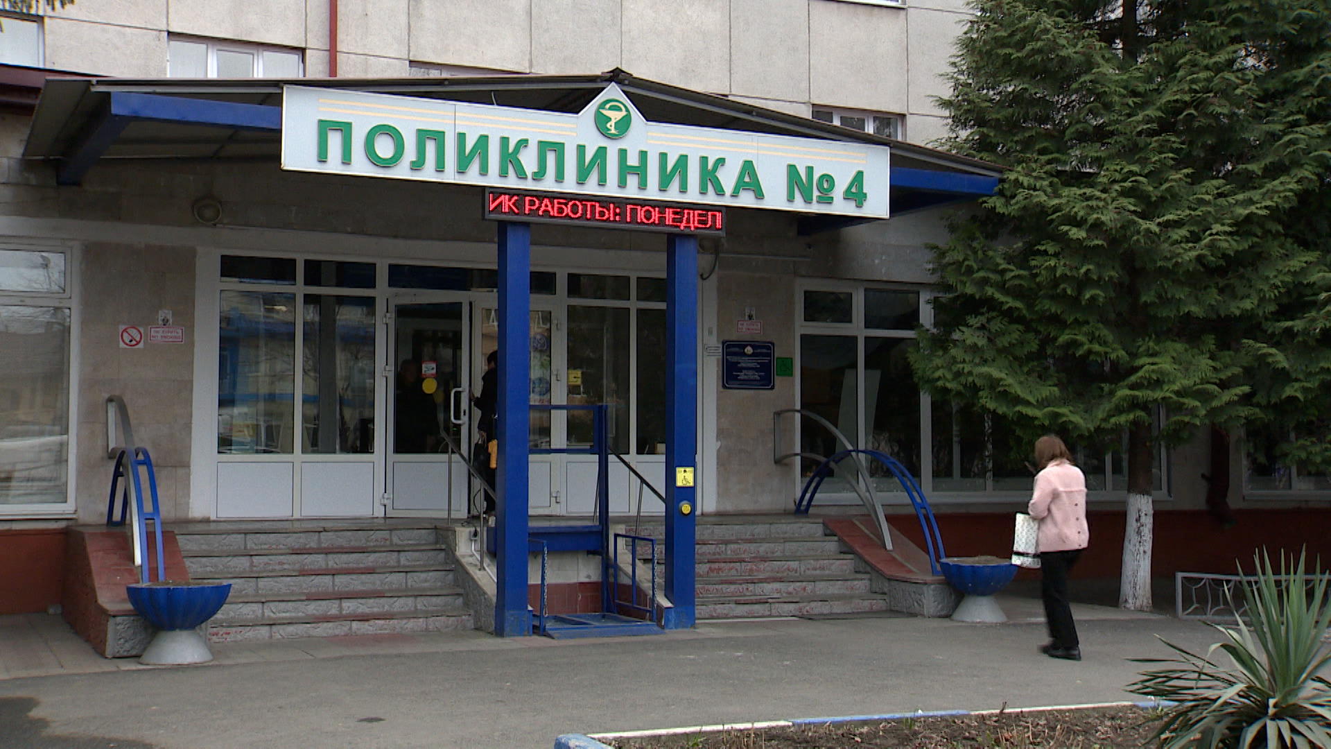 Пять миллионов рублей направят из республиканского бюджета на замену лифтового оборудования в поликлинике №4