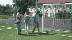 Представители «Единой России» совместно с Минспорта республики проверили состояние спортивных площадок