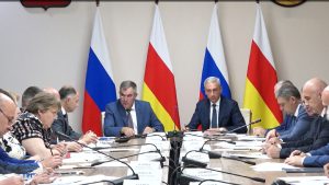 Национ проекттæ нæ республикæйы куыд æххæстгонд цæуынц, ууыл ныхас цыд сæрмагонд æмбырды