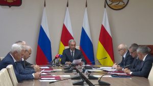 Ацы азы кæронмæ нæ республикæйы фæзындзысты машинæтæ электрон тыхæй ифтонггæнæн 4 станцæйы