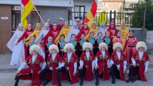 Сывæллæтты хореографион ансамбль «Дети гор» та радон хатт йе сфæлдыстад равдыста фæсарæнты цæрæг адæмæн