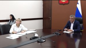 Сергей Меняйло видеоконференцийы хуызы архайдта ведомствоты хсæн къамисы æмбырды