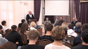 Республикæйы адæмты хæлардзинады хæдзары фæсивæд фембæлыдысты, сæрмагонд æфсæддон операцийы чи архайы, уыцы хъазахъхъæгтимæ