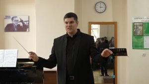 Худрук Концертного русского оркестра «Академия» провел мастер-класс для студентов владикавказского колледжа искусств