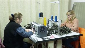 Зæрдæхæлар æмæ бæрнон – ахæмтæ сты æхсæнад «Согрей солдата»-йы волонтертæ