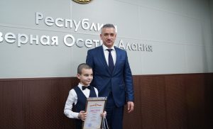 В Северной Осетии наградили победителей конкурса рисунков «Дети против коррупции»