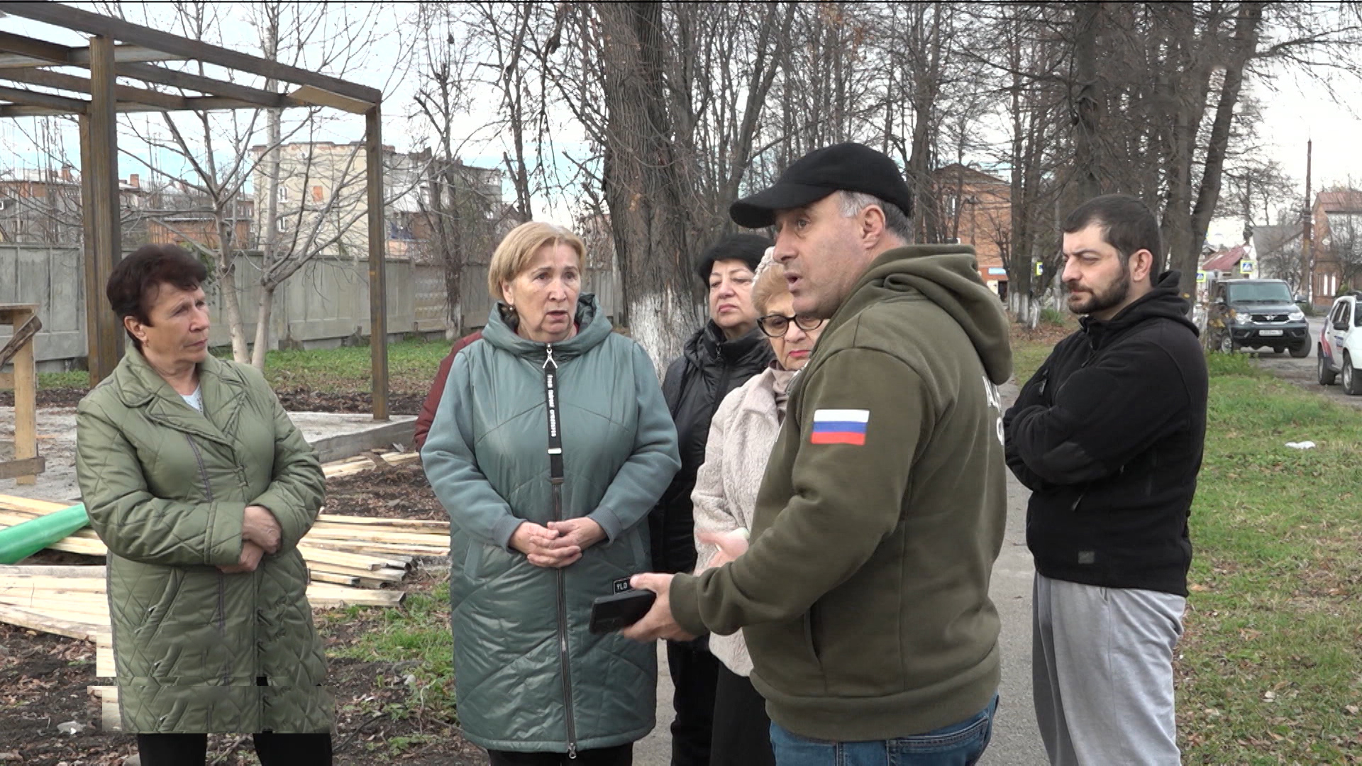 ГТРК «Алания» | Представители Народного фронта провели очередной рейд по  благоустройству дворов Владикавказа