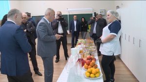 Круглый стол по вопросам исполнения закона об организации бесплатного горячего питания школьников прошел во Владикавказе
