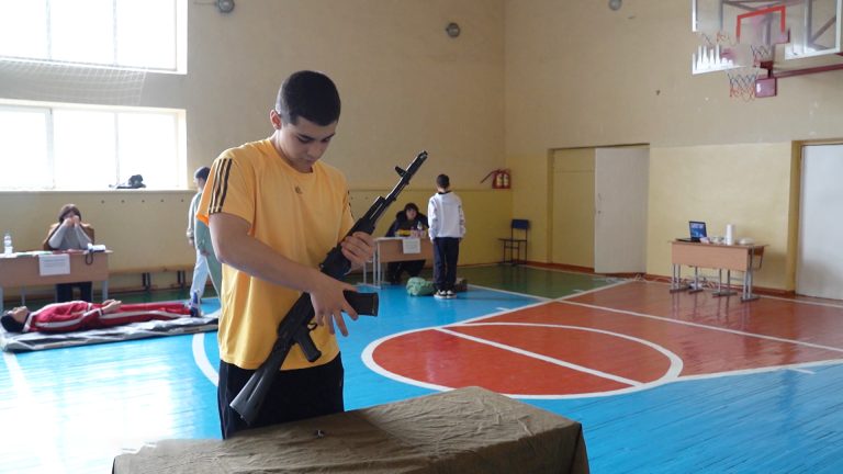 Во Владикавказе проходит муниципальный этап Всероссийской олимпиады школьников