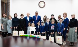 Сергей Меняйло пообщался с детьми из Донецкой Народной Республики