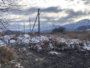 В районах Владикавказа продолжается работа по уборке территорий