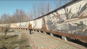 Стыр Уæлахизы 80 азмæ республикæйы базилдзысты се *ппæт хæстон мемориалон комплекстæм