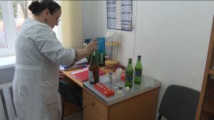 В Северной Осетии выясняют обстоятельства гибели мужчины, получившего ожог пищевода жидкостью, находившейся в бутылке из-под минеральной воды
