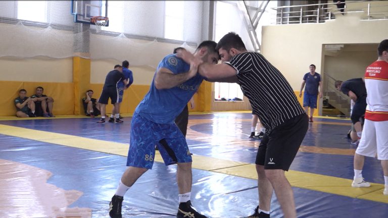 Во Владикавказе проходят тренировочные сборы команды России по вольной борьбе