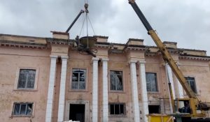 В Беслане продолжается реконструкция Дворца молодежи БМК