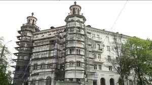 Во Владикавказе капитально ремонтируют историческое здание на улице Маркова