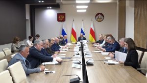 Фыццаградон проект «Горæты æнцонвадат архайд» куыд æххæстгонд цæуы, ууыл ныхас цыд ведомствоты хсæн республикон къамисы æмбырды