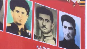 «Посмотри на их лица»: масштабная акция в преддверии Дня Победы уже четвертый год проходит во Владикавказе