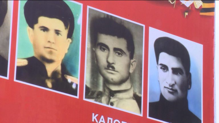 «Посмотри на их лица»: масштабная акция в преддверии Дня Победы уже четвертый год проходит во Владикавказе