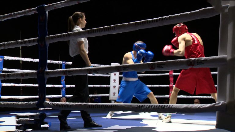 Сразу три юниорских первенства России по боксу в эти дни проходят во Дворце спорта «Манеж»