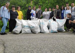 Волонтеры очистили берега реки Ардон в районе Транскама от мусора