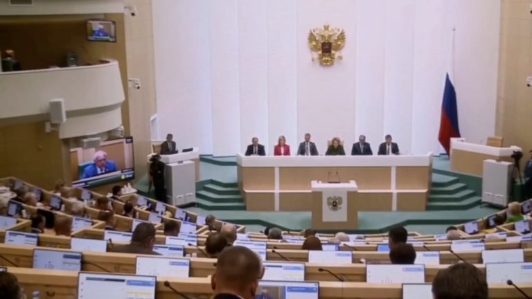 Совета Федерации принял доклад парламентской комиссии по расследованию преступных действий в отношении несовершеннолетних со стороны киевского режима
