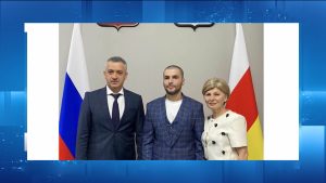 Гобеты Ибрагим «Ирыстоны намысы» майдан радта Хетæгкаты Алиханæн