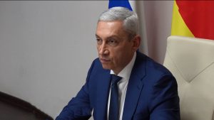 Цæгат Ирыстон цæттæ кæны æрыгон туристты æппæтуæрæсеон æмбырды архайджыты суазæг кæнынмæ