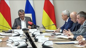 Цæгат Ирыстоны скъолатæм балæвæрдтой 7 мины 500 курдиаты, фыццаг къласмæ райсыны тыххæй