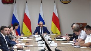 Ног ахуыры азмæ цæттæдзинады фарстатыл æмбырд арæзт æрцыд Хицауады сæрдар Дзанайты Барисы разамындæй