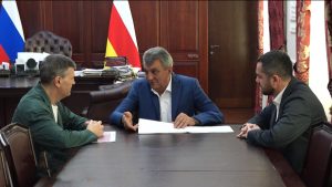 Сергей Меняйлойы разамындæй арæзт æрцыд кусæг æмбырд, Цæгат Ирыстоны æмæ Уæрæсейы адæмон хæдзарады æмæ паддзахадон службæйы академиимæ æмгуыстады фарстаты фæдыл