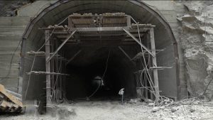 Дыгургомы ныртæккæ цæуынц тъунелы рацарæзты кусытытæ