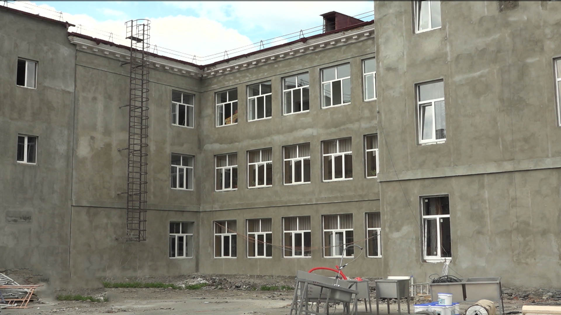 В 24 школах Северной Осетии начат капитальный ремонт