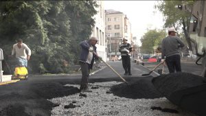 Во Владикавказе завершается сезон дорожных работ, в этом году обновили около 14 км полотна