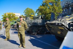 Передвижную выставку трофейной боевой военной техники из зоны СВО во Владикавказе посетили около 37 тысяч человек