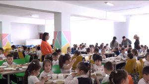 Дзæуджыхъæуы 40-æм скъола сси æппæтуæрæсеон конкурс «Скъолайы хуыздæр хæрæндон»-ы лауреат æмæ бацахста 3-аг бынат