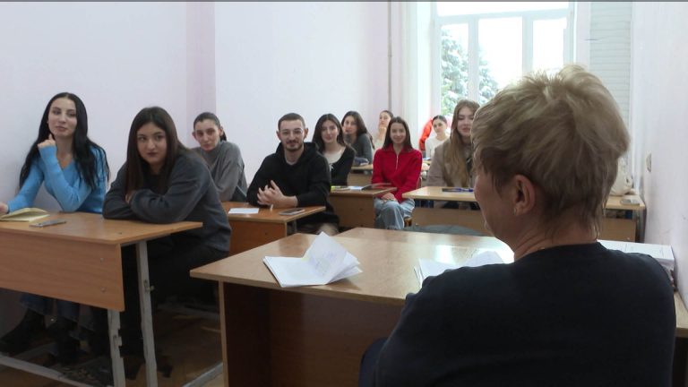 Молодежный сленг: какие слова сейчас в тренде