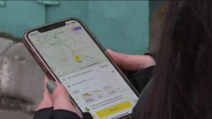 Таксийы лæггæдты æргътæ кæддæриддæр æхсæнадон транспортæй бæрзонддæр уыдысты. Фæлæ ныр уавæр ноджы тынгдæр аивта