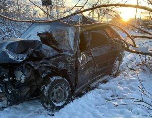 Столкновение легкового автомобиля с поездом произошло на железнодорожном переезде перегона станций «Колонка – Беслан»