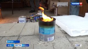 Волонтеры Дигорского района делают для бойцов СВО окопные свечи