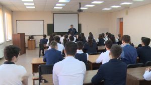 Сотрудники УФСИН по Северной Осетии встретились с выпускниками 28-й школы Владикавказа