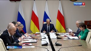 Заседание правительства: поддержка субъектов МСП, организация горячего питания школьников, строительство берегоукрепительных сооружений