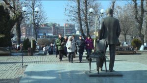 142 азы сæххæст зындгонд театралон архайæг Евгений Вахтанговы райгуырдыл