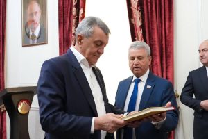 В Северную Осетию прибыли руководители законодательных собраний Москвы, Севастополя, Санкт-Петербурга, Запорожской и Тюменской областей