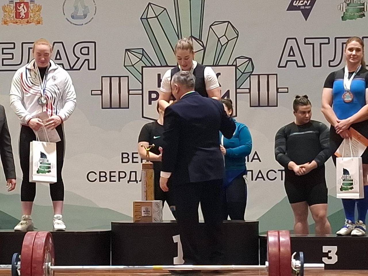 Дана Теблоева завоевала серебро Кубка России по тяжелой атлетике Дана Теблоева завоевала серебро Кубка России по тяжелой атлетике