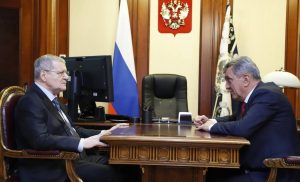 Сергей Меняйло и полпред Юрий Чайка провели рабочую встречу в Пятигорске