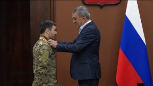 Республикæйы сæргълæууæг Сергей Меняйло  Цæгат Ирыстоны паддзахадон хæрзиуджытæй схорзæхджын кодта сæрмагонд æфсæддон операцийы архайджыты